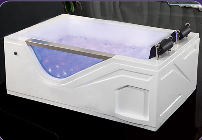 couple-double bathtub